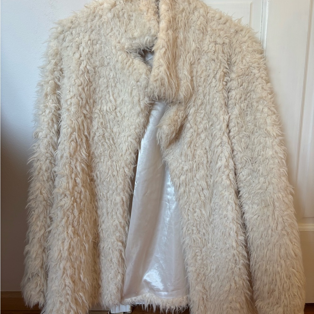Elegant Cream Faux Fur Jacket